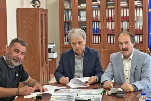 amanatidis-ypografi-symvasis-gia-ti-syntirisi-tou-odikou-diktyou-florinas-amyntaiou
