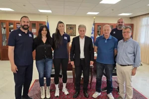 i-episkepsi-tis-gynaikeias-ethnikis-omadas-volei-ston-amanatidi1