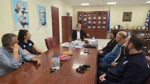 i-episkepsi-tis-gynaikeias-ethnikis-omadas-volei-ston-amanatidi3