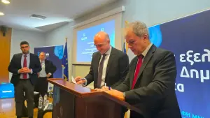 nees-ekselikseis-sto-dimosio-tomea-7
