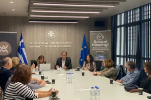 school-hopping-parousiasi