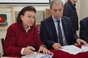 ypografi-programmatikon-symvaseon-amanatidis-mendoni